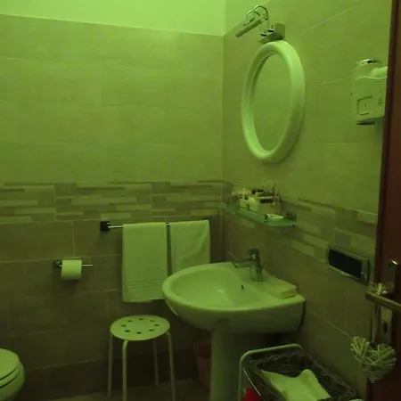 Bed and Breakfast Life 4*