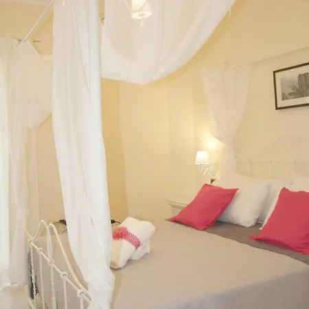 Bed and Breakfast Life Πομπηία