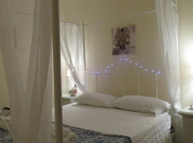 Bed & Breakfast Life 4*