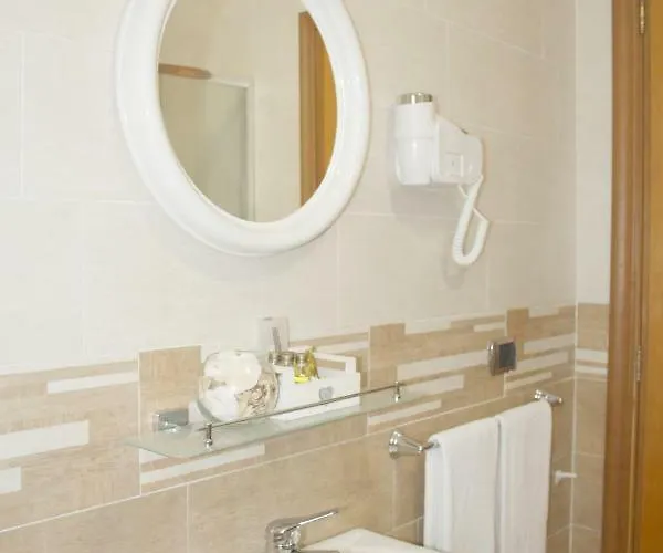 Life Bed & Breakfast 4*