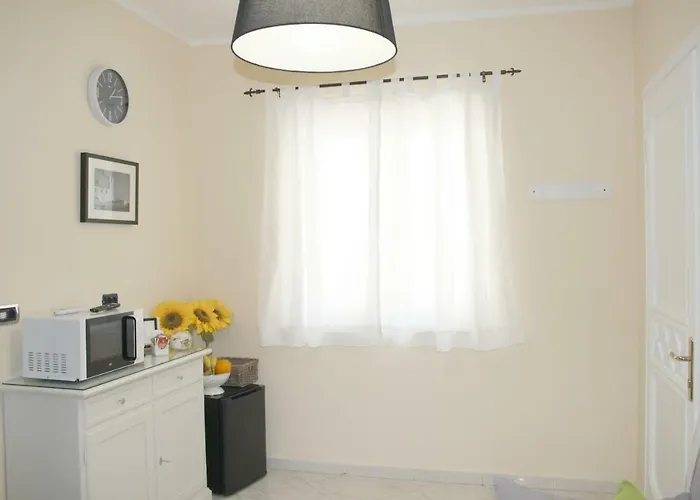 Bed & Breakfast Life 4*